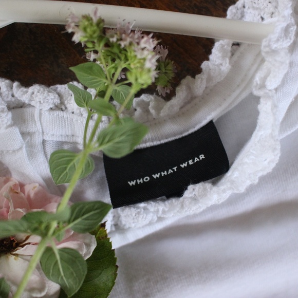 Women's Puff Short Sleeve Blouse - Picture 4 of 7